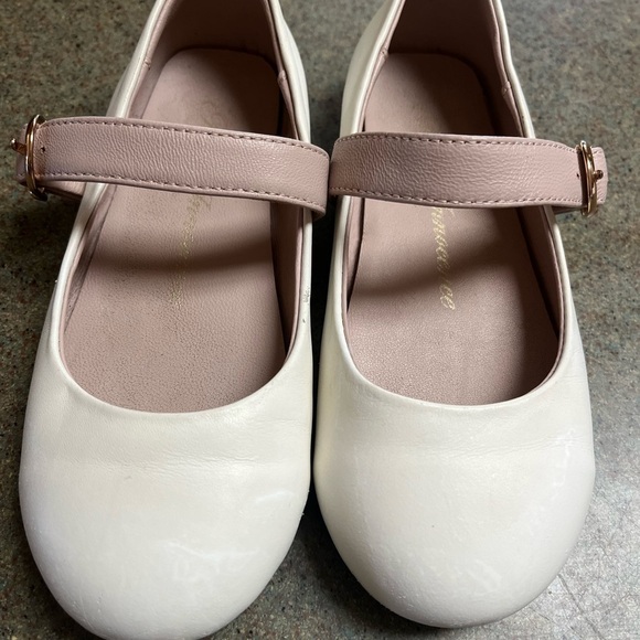 Age of Innocence White and Pink Dress Mary Jane Shoes with Gold Buckle